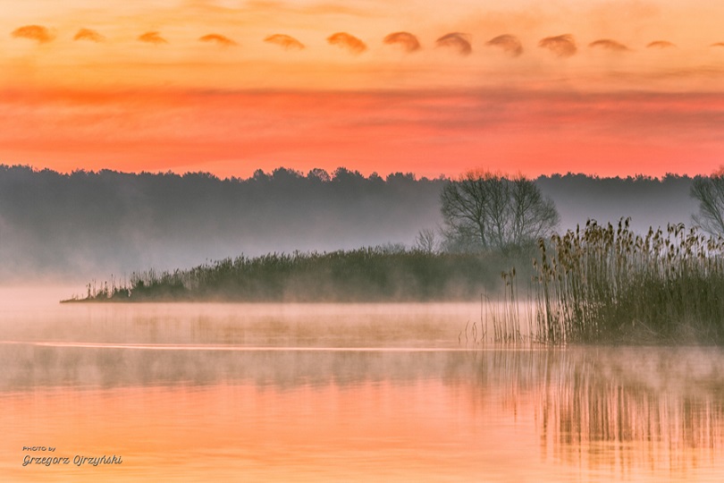 Bagna podczas wschodu słońca