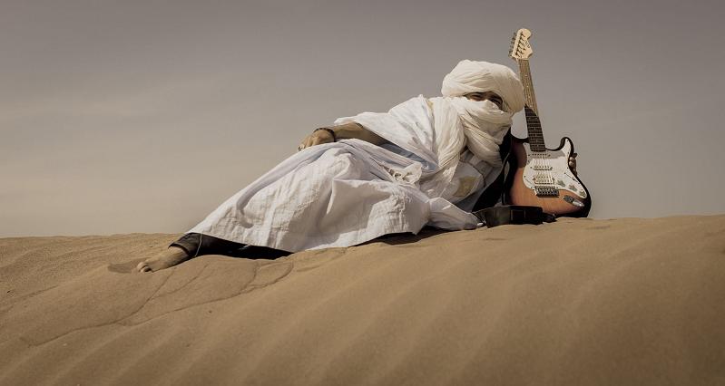 beduin z gitarą