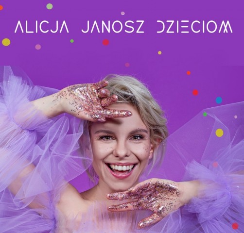 alicja janosz uśmiechnięta