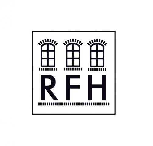 Logo RFH w kształcie ściany domu