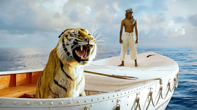 łódka na morzu, w łódce tygrys i człowiek